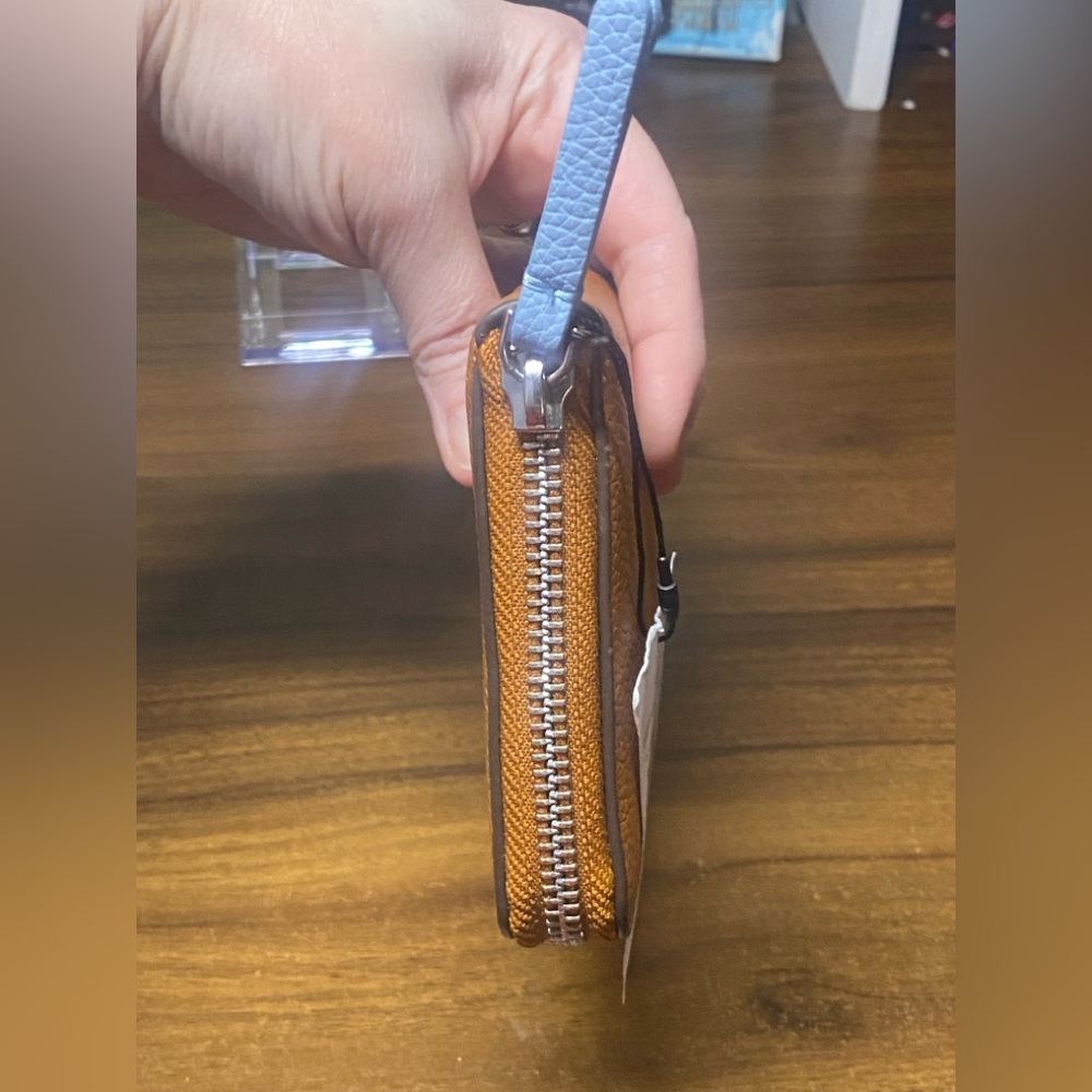 Vera Bradley Essential Continental Blue Bow Vegan Pebbled Leather Wallet - Picture 5 of 8